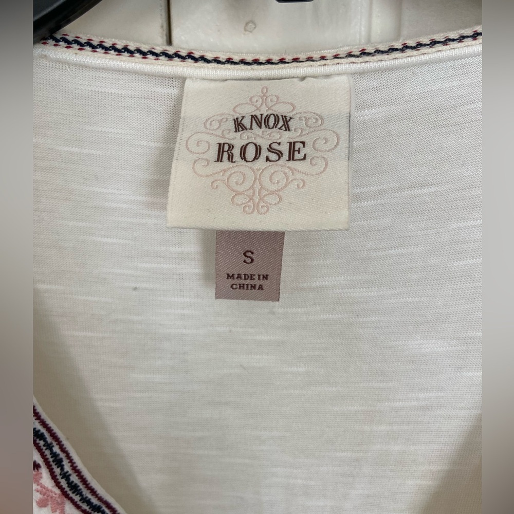 Knox Rose Boho Style Flowy White shirt with Embroidered detail size small - Picture 5 of 9